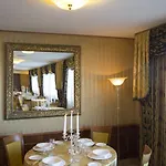 Hotel Carlton
