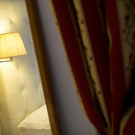 Hotel Carlton 4*