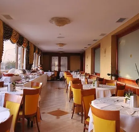 Hotel Carlton